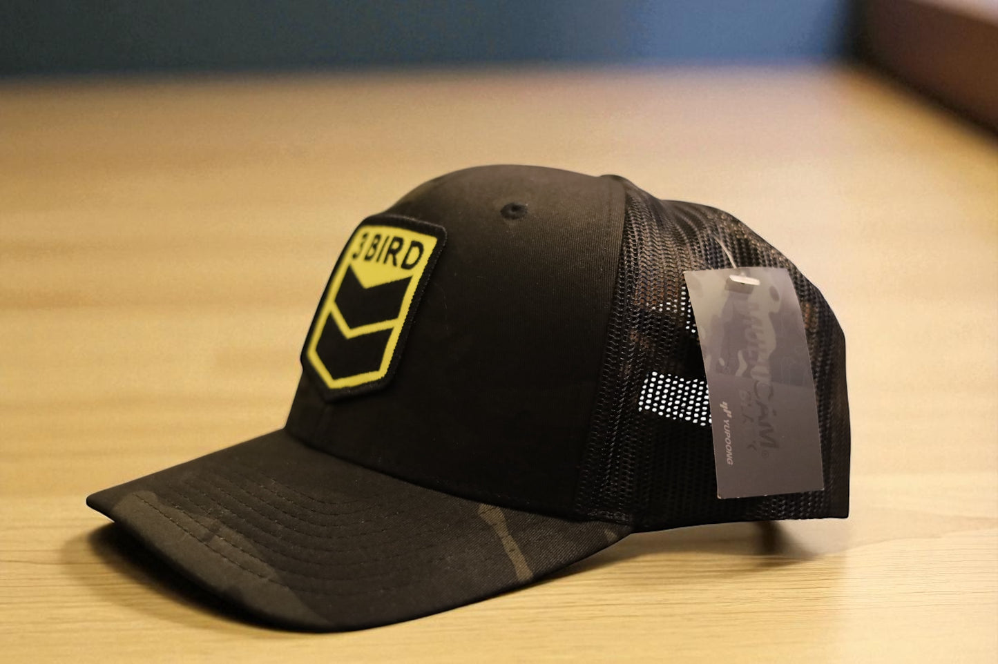 3 Bird Lifestyle Trucker Hat •Multicam Black & Black • 3 Bird Patch
